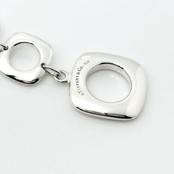 7.5" Tiffany Cushion Link Toggle Bracelet in Sterling Silver - Picture 3 of 8